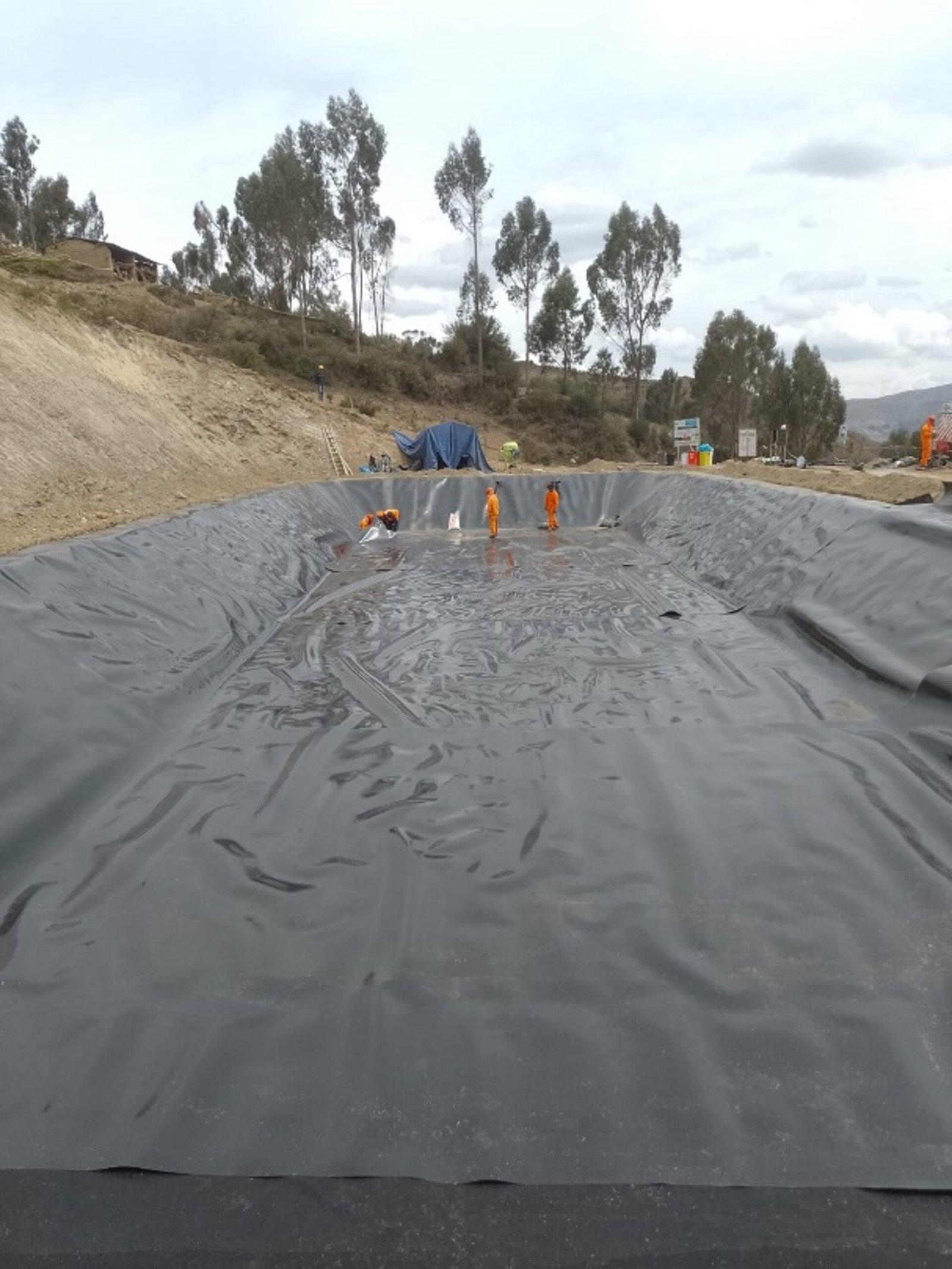 Instalación de geomembrana